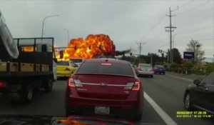 Accident d'un avion sur l'autoroute !!