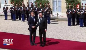 Passation de pouvoirs : revivez le départ de François Hollande de l'Elysée