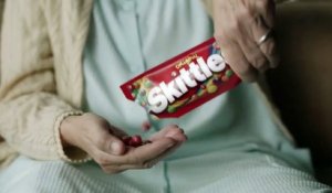 La nouvelle pub Skittles à l'occasion de la fête des mères dérange