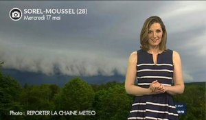 Impressionnant arcus en région parisienne hier