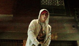 Eminem - Berzerk