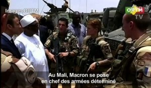 Au Mali, Macron se pose en chef des armées déterminé