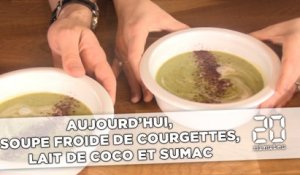Faites votre «Food Revolution» avec une soupe froide de courgettes au lait de coco et sumac