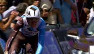 L'arrivée de Romain Bardet / Romain Bardet is crossing the line - Etape 4 / Stage 4 - Critérium du Dauphiné 2017