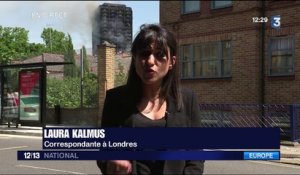 Londres : les opérations de secours se poursuivent après un violent incendie d'une tour d'habitation