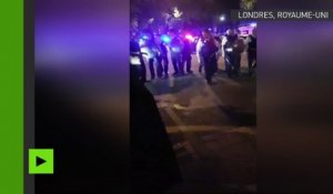 La police anti-émeute met fin à une violente bagarre à Londres