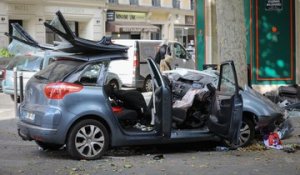 Spectaculaire accident de voiture dans Paris