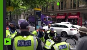 La police de Londres procède à des interpellations lors de la journée de manifestations des extrêmes