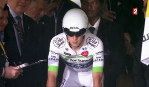 Tour de France 2017 : Le benjamin de l'épreuve Elie Gesbert lance la Grande Boucle !