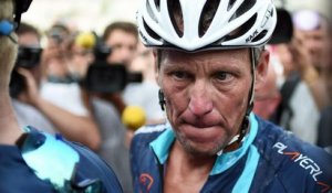 Lance Armstrong tacle le directeur du Tour de France