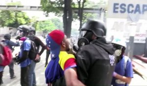 Venezuela: icône des manifestations, un violoniste blessé