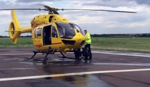 Londres: William pose son hélicoptère pour son rôle de prince