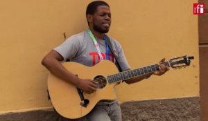 L'artiste angolais Toto ST interprète "Mankind" en acoustique @RFI