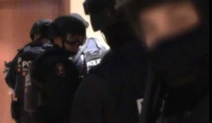 Ripoll : les images de l'assaut des appartements des terroristes de Barcelone et Cambrils