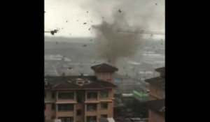 Une tornade impressionnante se déchaîne dans une ville chinoise