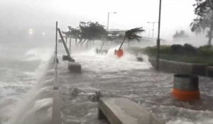 Le typhon Hato frappe Hong Kong