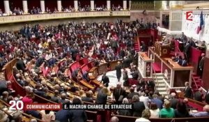 Communication : Emmanuel Macron change de stratégie