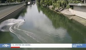 Un homme se met à faire du wakeboard sur la Seine à Paris et c'est impressionnant ! Regardez