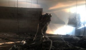 Départ d'incendie dans un entrepôt à Baleone