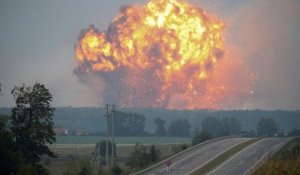 Un dépôt de munitions explose en Ukraine