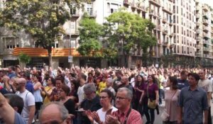 300.000 personnes manifestent à Barcelone contre les violences policières