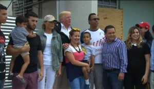Trump rencontre des sinistrés de l'ouragan Maria à Porto Rico