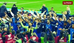 Le clapping des Bleus après leur qualification pour le Mondial 2018