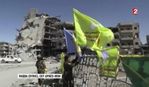 Dans les rues de Raqqa, le fief syrien de l'Etat islamique libéré des jihadistes