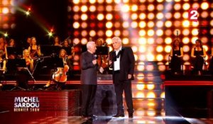 Dernier Show avec Michel Sardou - Charles Aznavour et Michel Sardou interprètent "Je me voyais déjà"