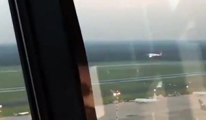 Un pilote d’avion fait une vrille pour son dernier vol