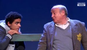 Michel Jonasz donne la réplique à Eddy Moniot dans la pièce de théâtre Les fantômes de la rue Papillon (Exclu vidéo)