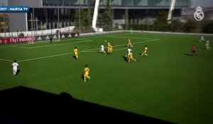 Le golazo de Theo Zidane avec les jeunes du Real