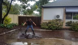 Ce jardinier évacue une inondation en quelques secondes !