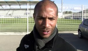 Le défenseur du FC Istres Eric Chelle avant la réception du Havre