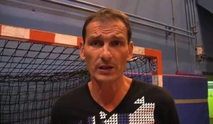 L'entraîneur du Martigues Handball Serge Laurain