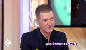 Etienne Daho, l'empereur de la pop - C à Vous - 01/12/2017