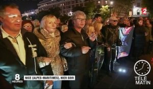Mort de Johnny Hallyday : toute la France lui rend hommage