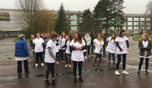Les élèves du lycée Paul-Cornu dansent pour le Téléthon