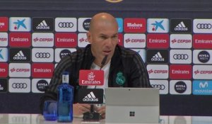 Real Madrid - Zidane: "Varane a envie d'être régulier"