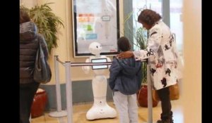 La RATP teste le robot humanoïde pour aider les voyageurs de la gare de Lyon