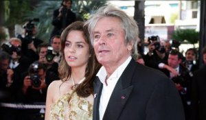 Le passé tumultueux de la fille d'Alain Delon