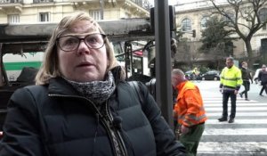 Paris : un bus s'embrase en pleine rue
