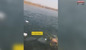 Chine : Un homme se retrouve bloqué sous un lac gelé (Vidéo)