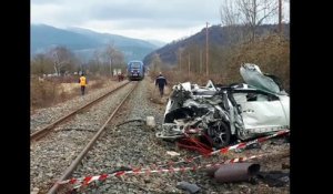 Champagnier : une voiture percutée par un train à un passage à niveau