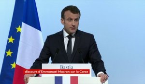 La création d'un statut de résident corse "serait totalement contraire à notre Constitution et au droit européen", estime Emmanuel Macron