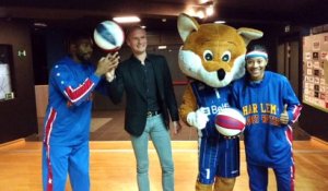 Les Harlem Globetrotters en promotion de leur spectacle à Mons-Hainaut 2