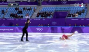 JO 2018: Patinage artistique couple - Chute impressionnante de la coréenne Kyueun Kim lors de ces jeux olympiques à PyeongChang