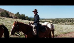 HOSTILES - Extrait _Attaque_ - VOST [720p]