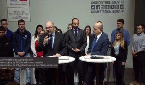 Signature d'une convention de coopération ministère de l’Éducation nationale et ministère de l'Agriculture et de l'Alimentation