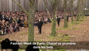 Fashion Week de Paris: Chanel se promène dans les bois